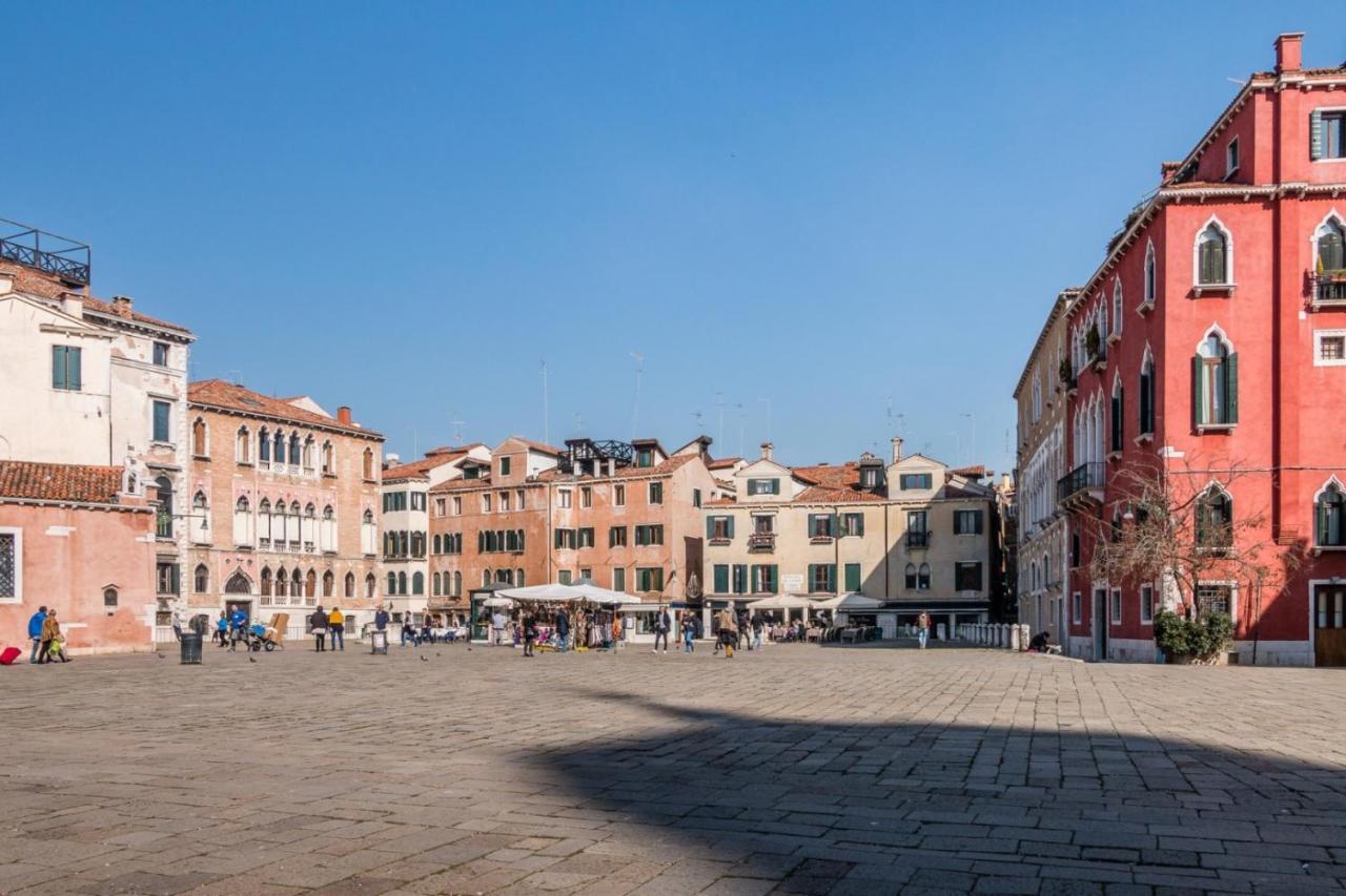 Fenice Backstage Over Canal Venice Exterior photo